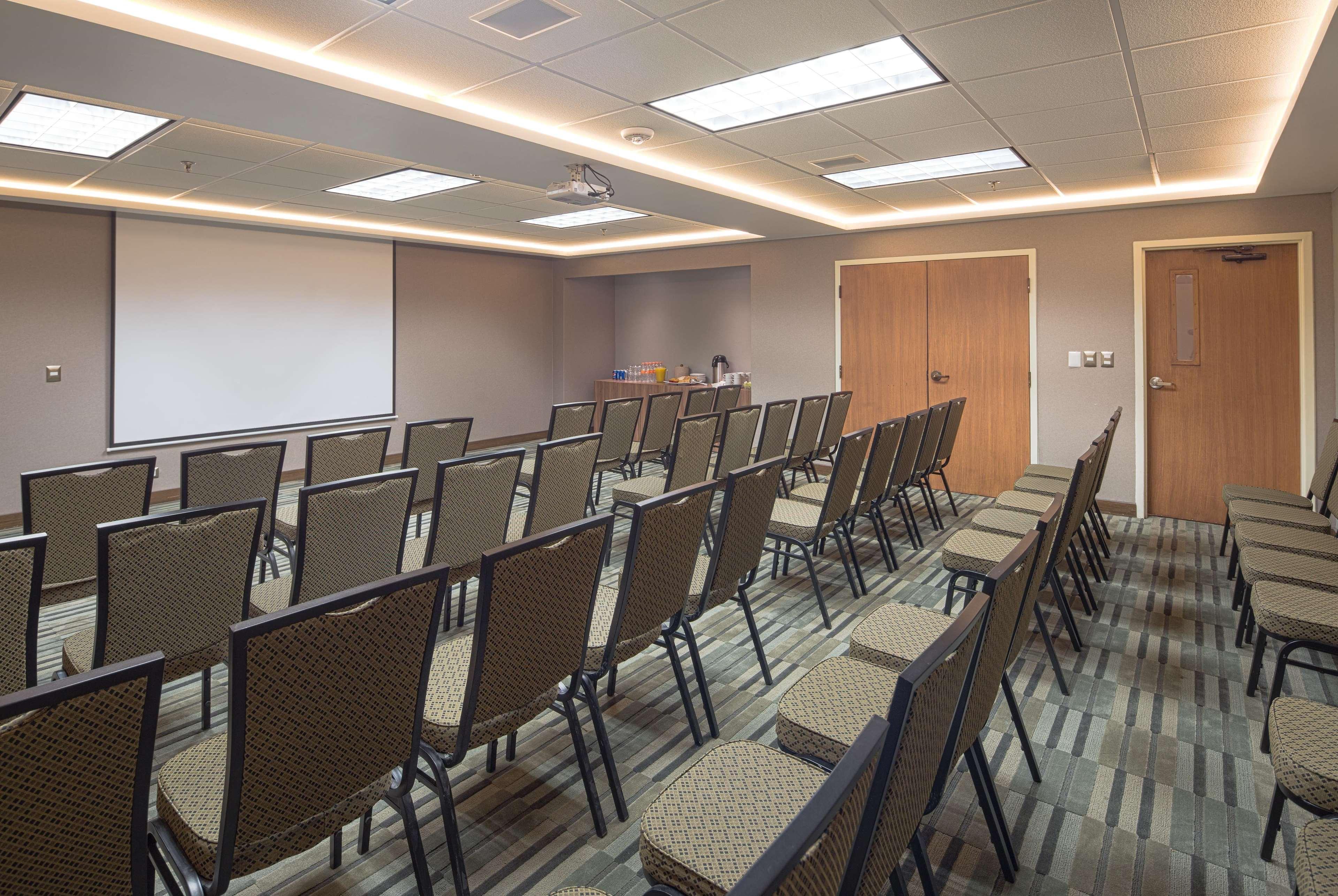 Hampton By Hilton Monterrey Galerias Obispado Exterior photo