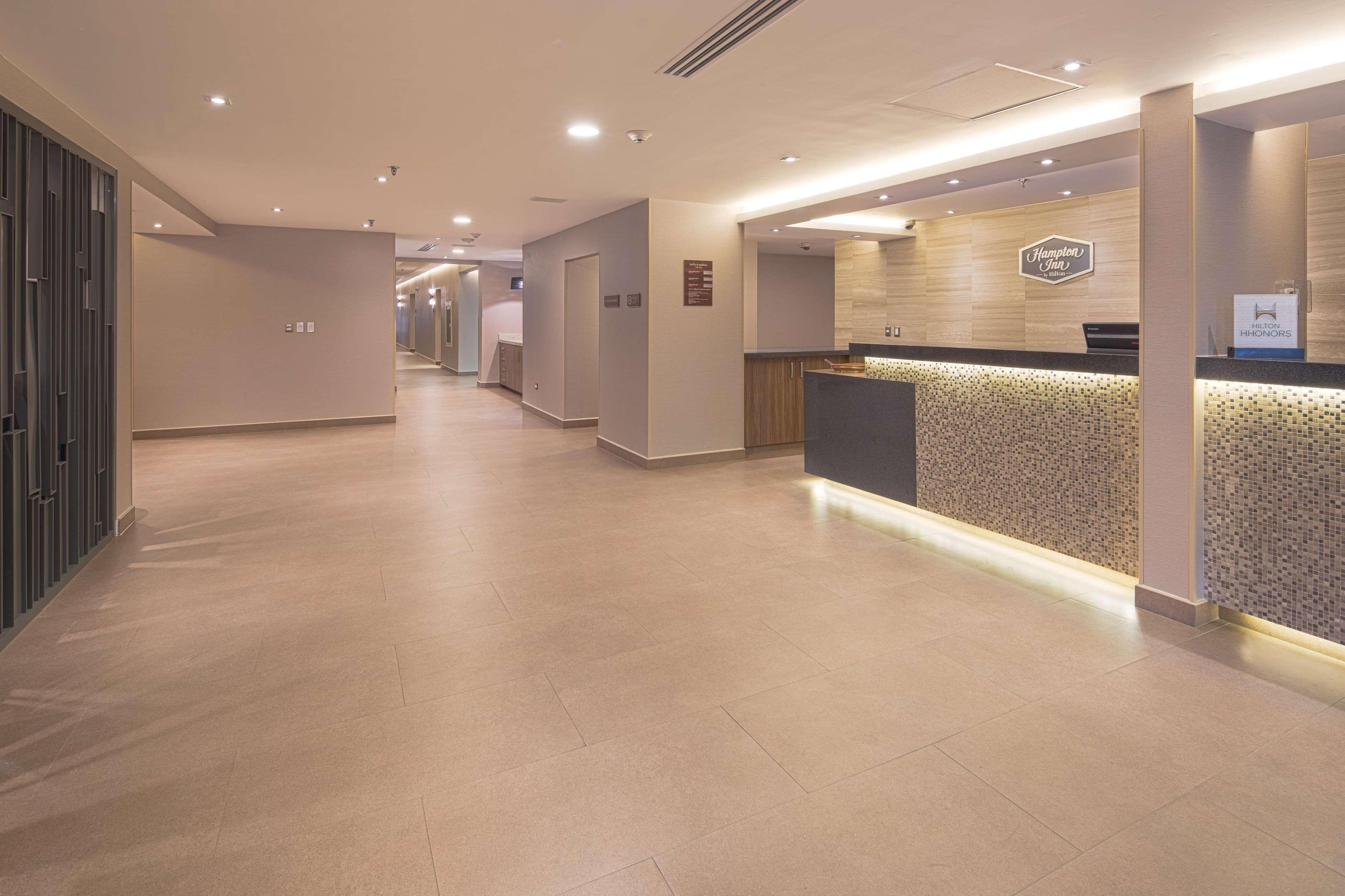 Hampton By Hilton Monterrey Galerias Obispado Exterior photo