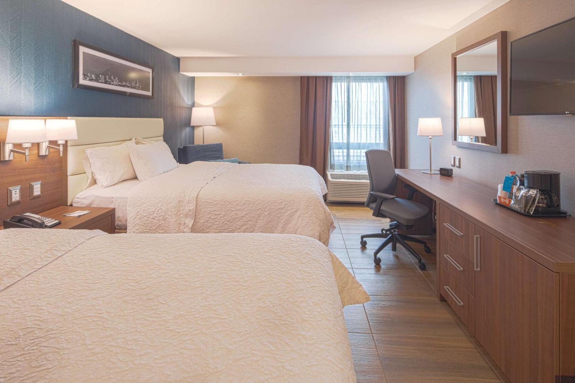 Hampton By Hilton Monterrey Galerias Obispado Exterior photo