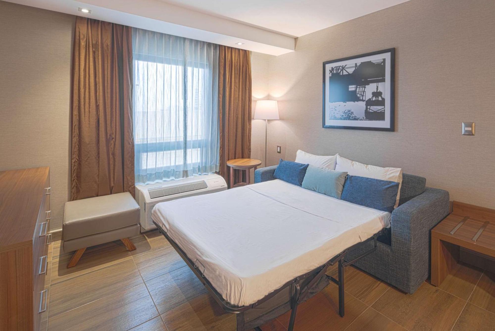 Hampton By Hilton Monterrey Galerias Obispado Exterior photo