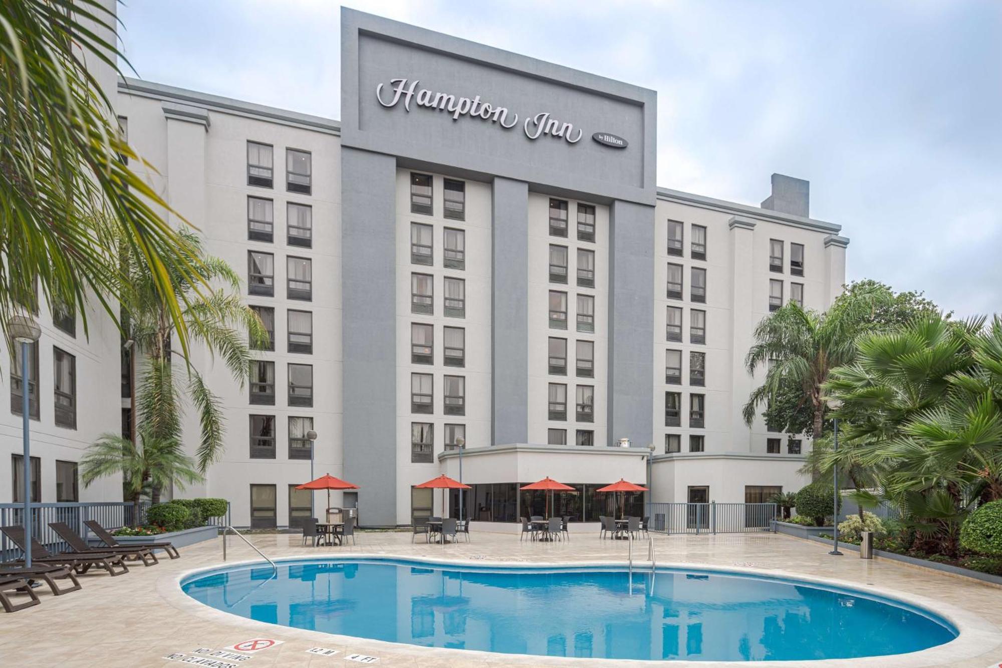 Hampton By Hilton Monterrey Galerias Obispado Exterior photo