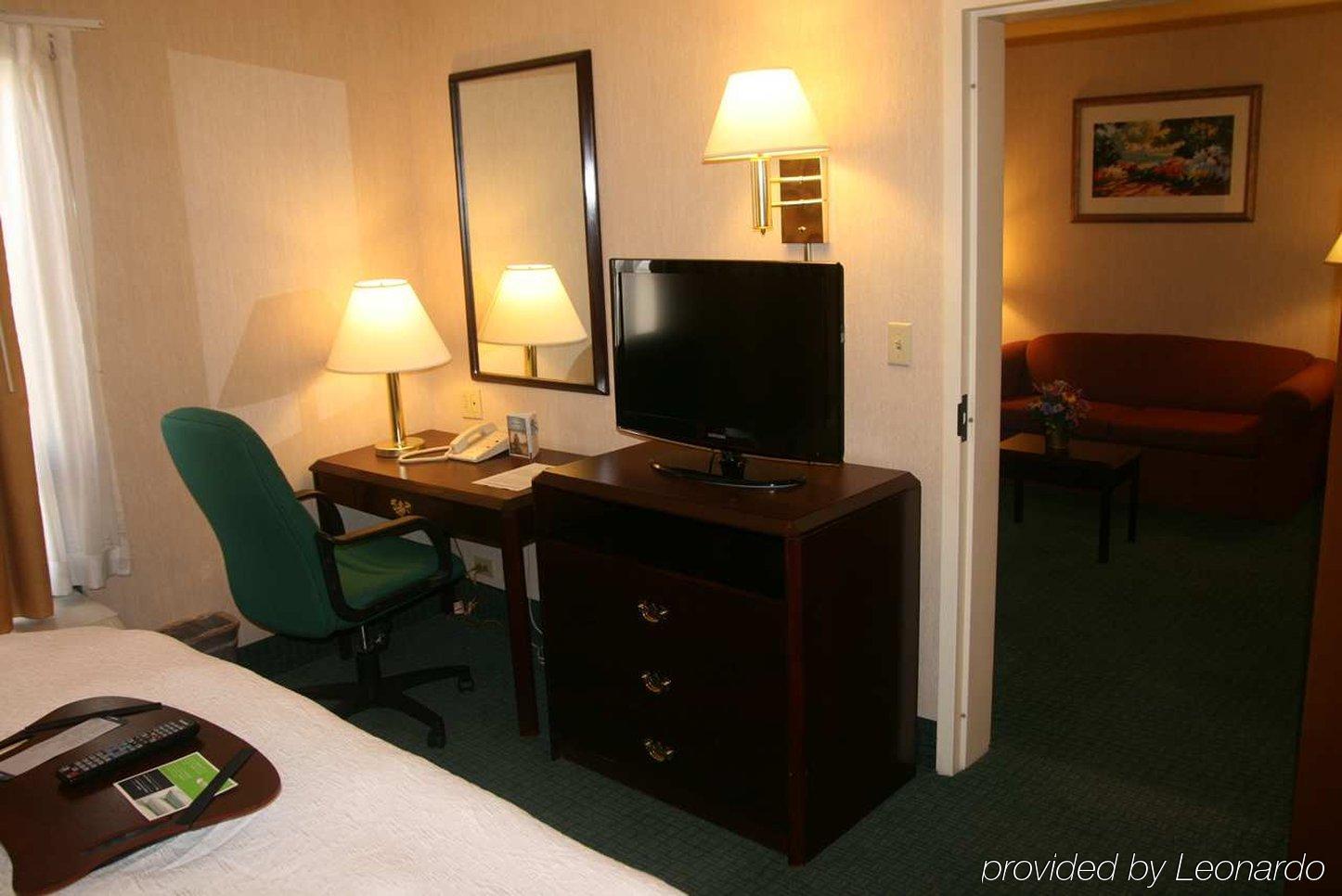Hampton By Hilton Monterrey Galerias Obispado Room photo