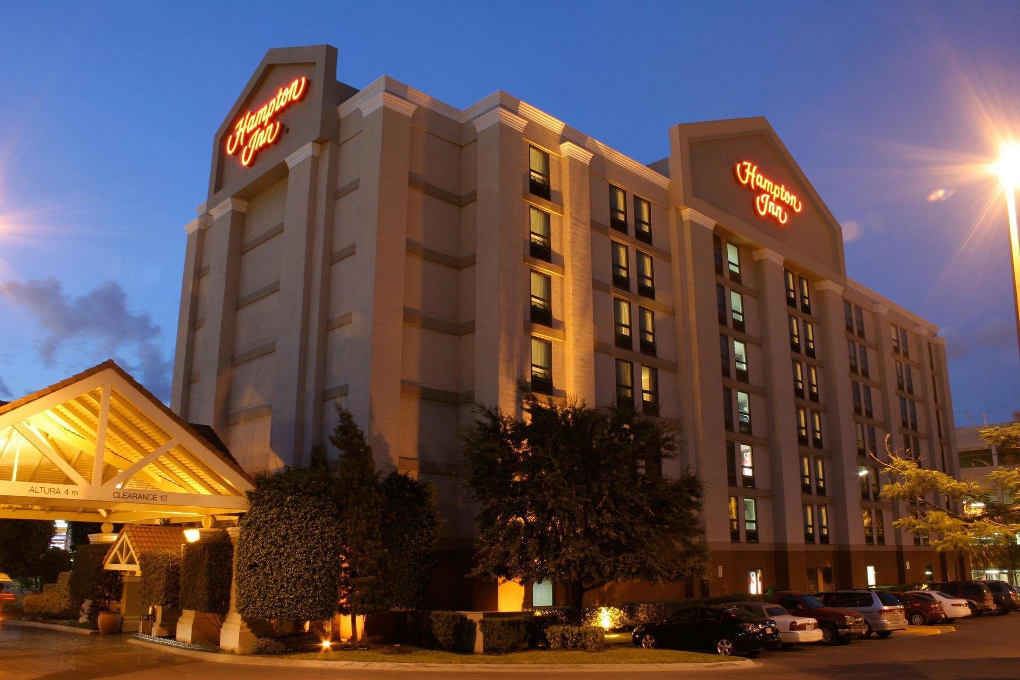 Hampton By Hilton Monterrey Galerias Obispado Exterior photo