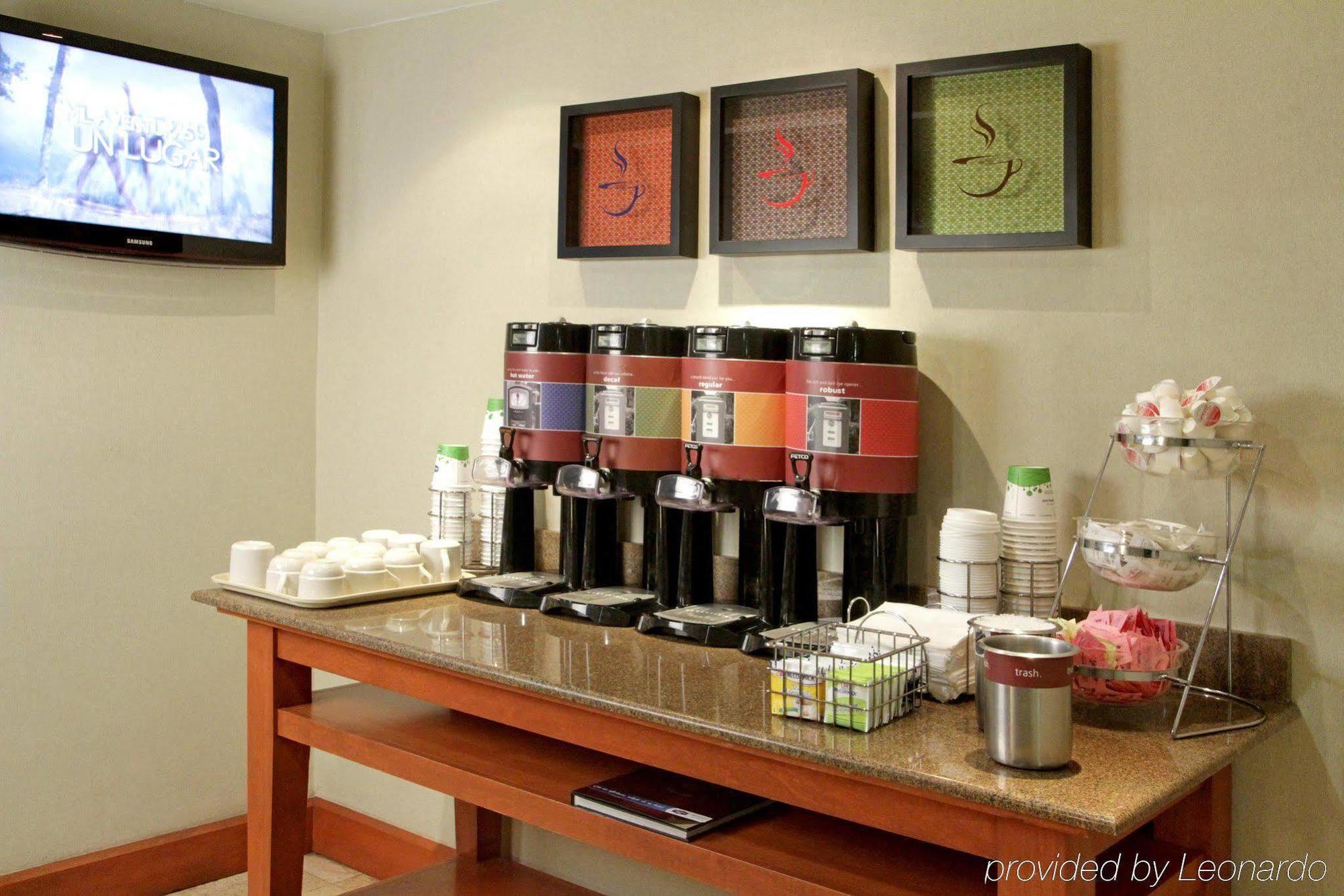 Hampton By Hilton Monterrey Galerias Obispado Exterior photo